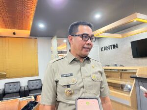 Wali Kota Samarinda, Andi Harun, dalam rapat koordinasi yang digelar di Balaikota Samarinda pada Selasa (8/4/2025),