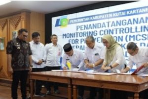 Penandatanganan komitmen Pemkab Kukar MSCP dengan KPK (Istimewa)