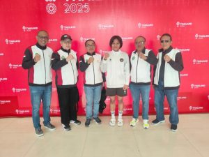Tim Monev KONI bersama Dispora Kaltim saat mengunjungi atlet di SEA Games Thailand.