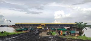 JETTY BARITO SEDANG LOADING BATU BARA DI BUKUAN, PALARAN, SABTU (13/2/2026). IST