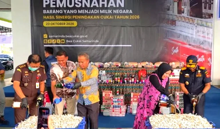 Hampir Rp2 Miliar Rokok Ilegal Dimusnahkan di Samarinda